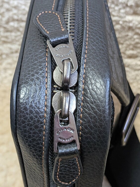 C9865（ブランドバッグ）の商品画像 - 査定依頼日：2026年3月17日 - 最高査定価格：10,000円