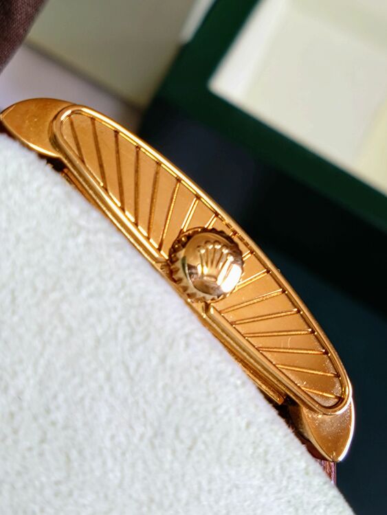 ロレックス チェリーニプリンス 5440/8（高級時計）の商品画像 - 査定依頼日：2025年6月7日 - 最高査定価格：1,600,000円