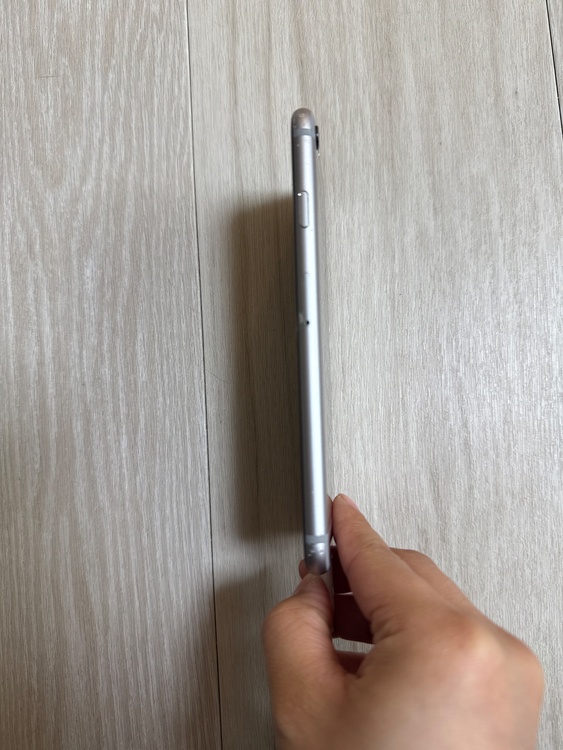 iPhone6S 128GB 画面割れ有り （スマホ）の商品画像 - 査定依頼日：2026年4月5日 - 最高査定価格：1,000円