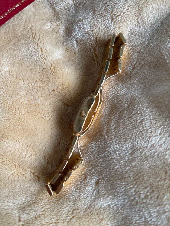 カルティエ タンク WJTA002（高級時計）の商品画像 - 査定依頼日：2025年7月7日 - 最高査定価格：2,800,000円