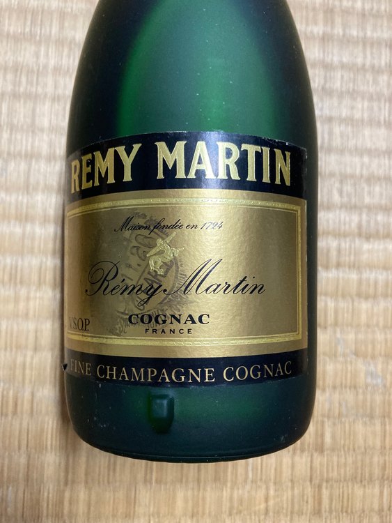 Rent Martin V.S.O.P.（お酒）の商品画像 - 査定依頼日：2023年7月6日 - 最高査定価格：3,500円