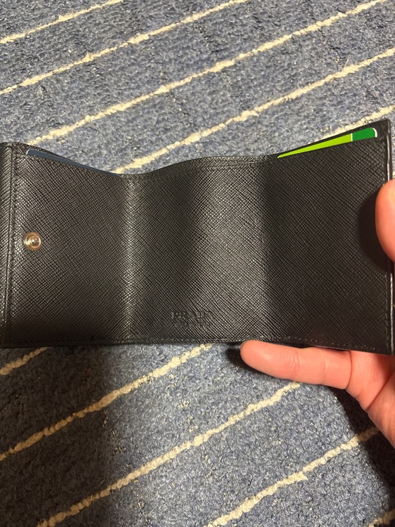 プラダ  （ブランドバッグ）の商品画像 - 査定依頼日：2025年12月27日 - 最高査定価格：48,000円