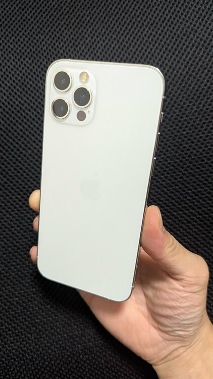 iPhone iPhone 12 Pro 128GB SIMフリー（スマホ）の商品画像 - 査定依頼日：2026年10月24日 - 最高査定価格：25,500円