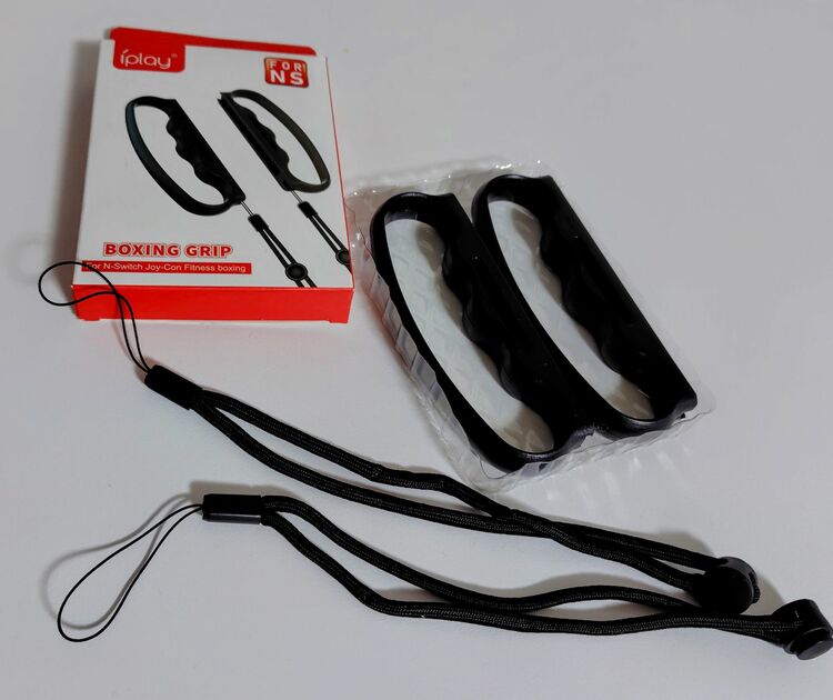 NINTENDO　SWITCH　グレー　ゲームソフト　FIT　BOXING２　他（ゲーム機本体・ゲームソフト）の商品画像 - 査定依頼日：2025年11月23日 - 最高査定価格：14,000円