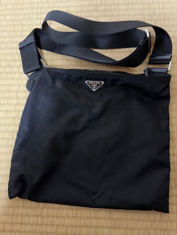 プラダ  （ブランドバッグ）の商品画像 - 査定依頼日：2026年3月7日 - 最高査定価格：25,000円