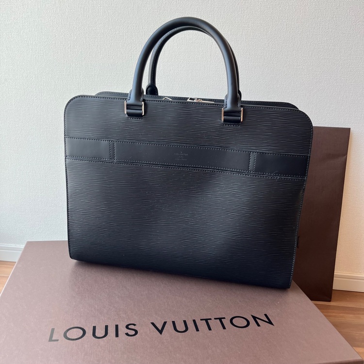 ルイヴィトン タイガ （ブランドバッグ）の商品画像 - 査定依頼日：2025年7月9日 - 最高査定価格：70,000円