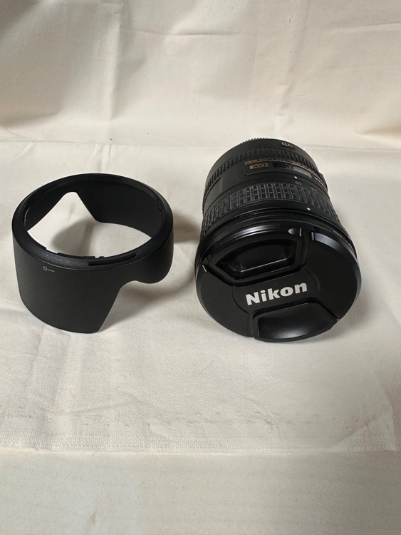 AF-S NIKKOR 18-200mm（カメラ）の商品画像 - 査定依頼日：2026年4月8日 - 最高査定価格：8,100円