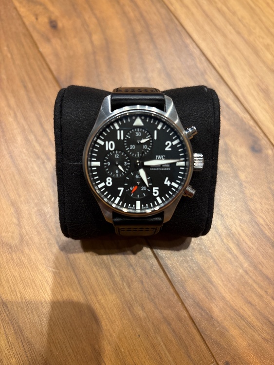 IWC パイロットウォッチ IWC37800（高級時計）の商品画像 - 査定依頼日：2026年5月10日 - 最高査定価格：660,000円