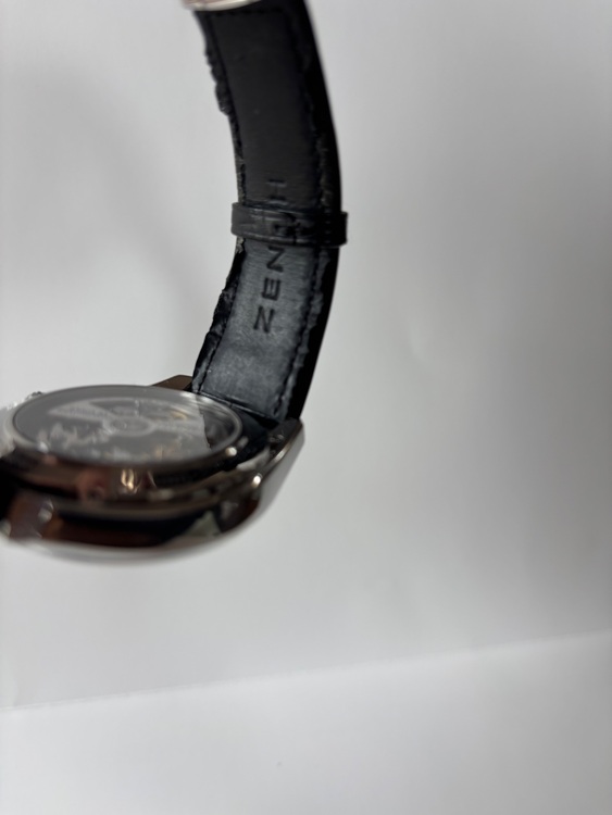 ゼニス エルプリメロ 03.2040.4061（高級時計）の商品画像 - 査定依頼日：2025年7月27日 - 最高査定価格：550,000円