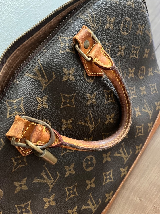 アルマ（ブランドバッグ）の商品画像 - 査定依頼日：2026年3月11日 - 最高査定価格：23,000円