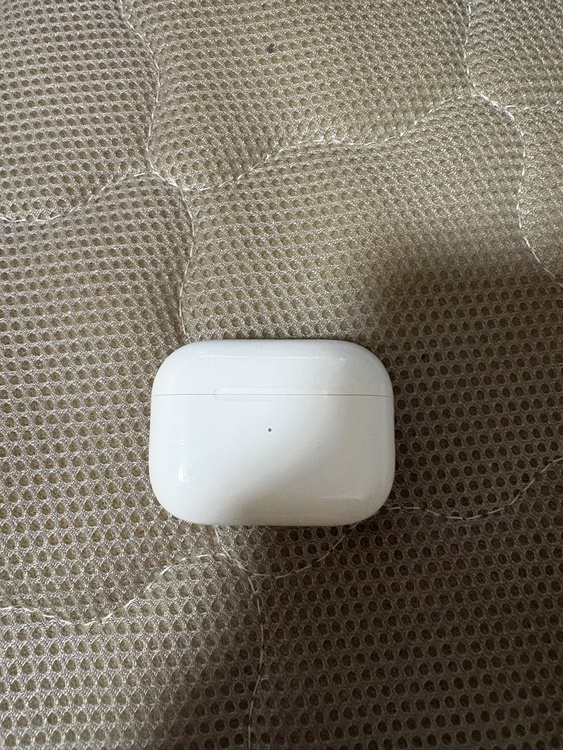 AirPods Pro2（オーディオ・スピーカー）の商品画像 - 査定依頼日：2026年9月18日 - 最高査定価格：6,510円