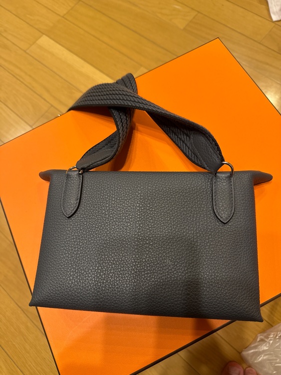 ヴィドポッシュ ショルダーバッグ（ブランドバッグ）の商品画像 - 査定依頼日：2025年11月26日 - 最高査定価格：430,000円