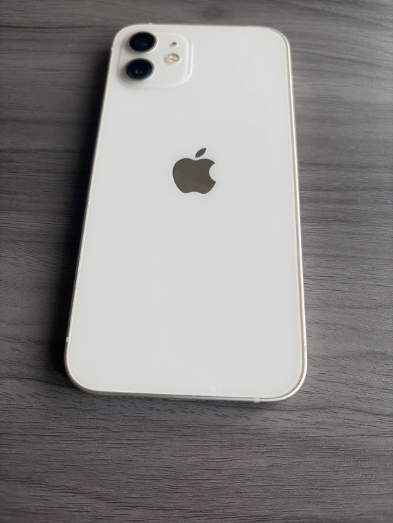 iPhone iPhone 12 64GB SIMフリー（スマホ）の商品画像 - 査定依頼日：2026年9月4日 - 最高査定価格：20,500円