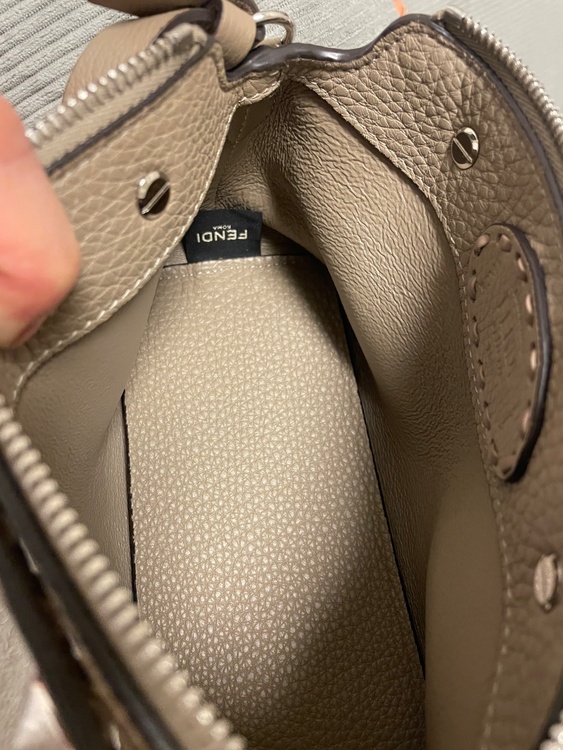 フェンディ  （ブランドバッグ）の商品画像 - 査定依頼日：2026年3月20日 - 最高査定価格：150,000円