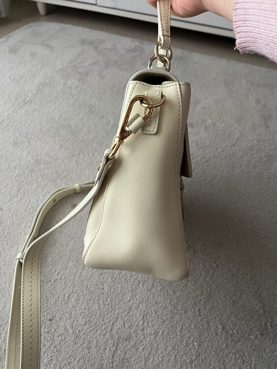 型番不明（ブランドバッグ）の商品画像 - 査定依頼日：2025年3月31日