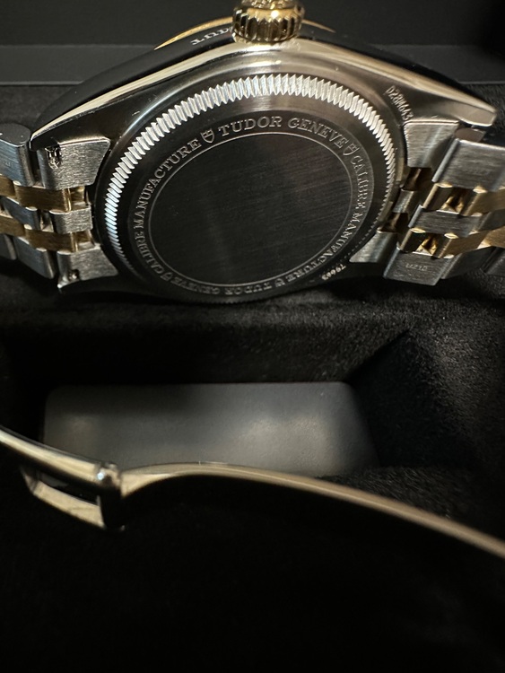 ブラックベイ39S&G（高級時計）の商品画像 - 査定依頼日：2025年9月2日 - 最高査定価格：550,000円