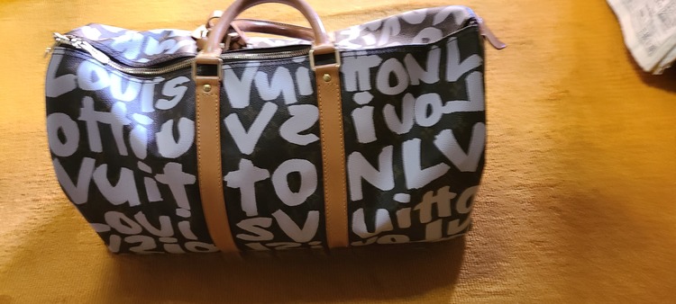 キーポルグラフィティ（ブランドバッグ）の商品画像 - 査定依頼日：2022年5月2日 - 最高査定価格：260,000円