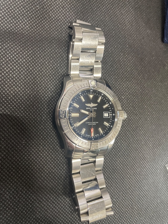 ブライトリング その他 A17318101B1A（高級時計）の商品画像 - 査定依頼日：2026年4月7日 - 最高査定価格：340,000円