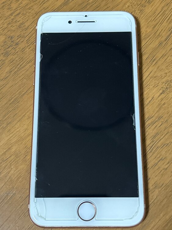 iPhone8 256GB SIMフリー（スマホ）の商品画像 - 査定依頼日：2025年3月2日 - 最高査定価格：8,000円