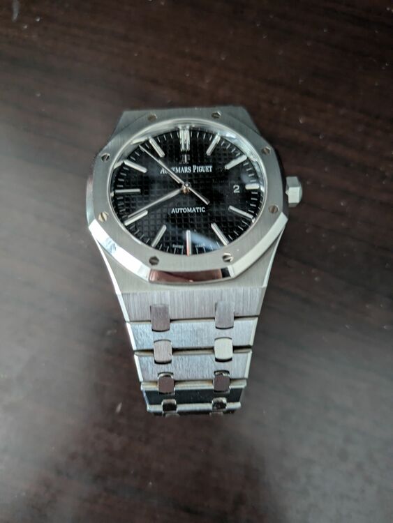 オーデマピゲ ロイヤルオーク 15400ST（高級時計）の商品画像 - 査定依頼日：2025年9月20日 - 最高査定価格：4,800,000円