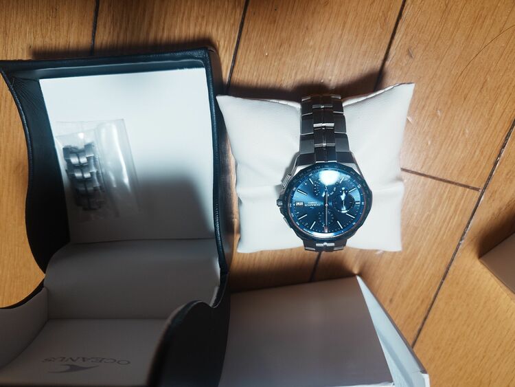 カシオ　オシアナスマンタ（高級時計）の商品画像 - 査定依頼日：2025年9月6日 - 最高査定価格：30,000円