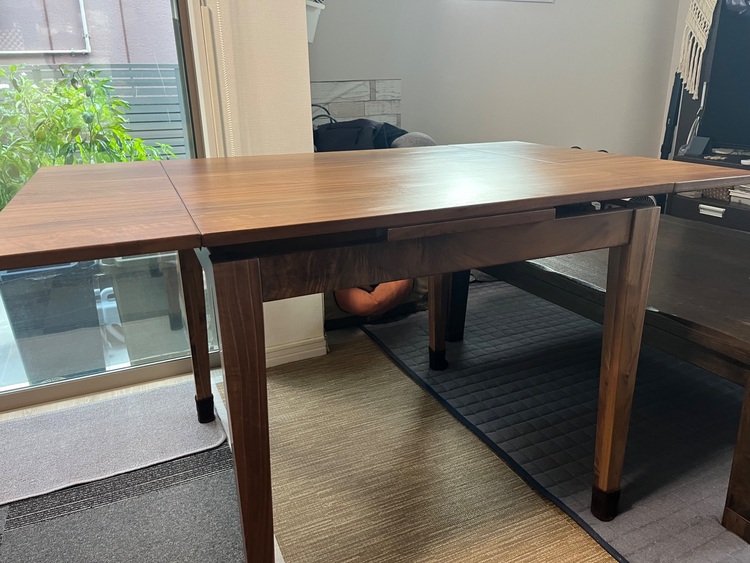 ウォールナットテーブル（家具・寝具）の商品画像 - 査定依頼日：2025年9月28日 - 最高査定価格：3,000円