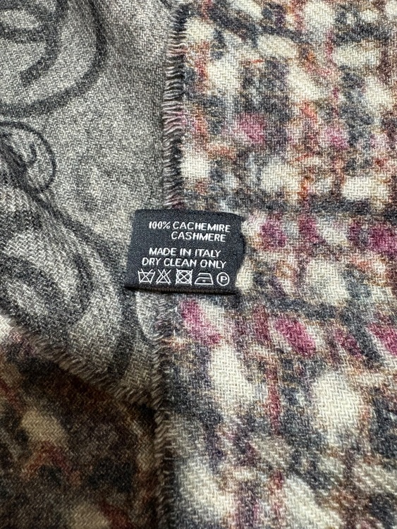 シャネル柄　カシミヤストール（ブランド財布・小物）の商品画像 - 査定依頼日：2025年11月23日 - 最高査定価格：60,000円