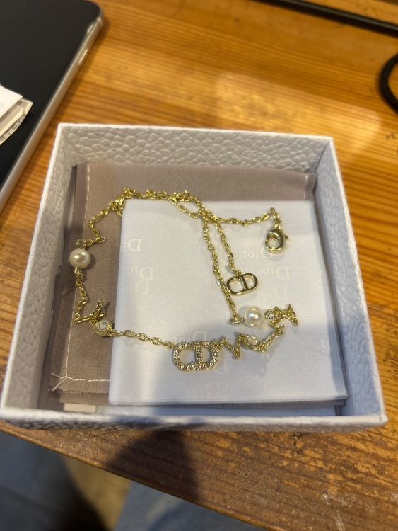 ディオール  （ブランドバッグ）の商品画像 - 査定依頼日：2025年10月24日 - 最高査定価格：30,000円