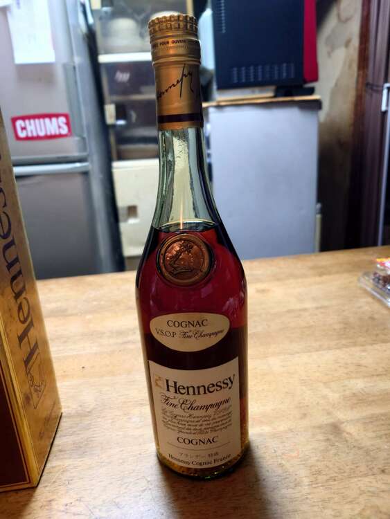 ブランデー ヘネシー （お酒）の商品画像 - 査定依頼日：2025年3月11日 - 最高査定価格：4,000円