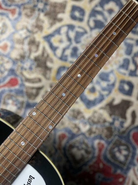 60s J-45 STD FIXED Ebony【島村楽器オーダーモデル】（ピアノ・楽器・PA機材）の商品画像 - 査定依頼日：2026年5月11日 - 最高査定価格：100,000円