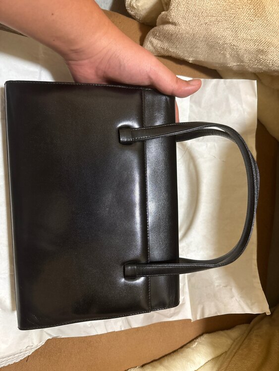 ジバンシィ  （ブランドバッグ）の商品画像 - 査定依頼日：2025年5月9日 - 最高査定価格：2,000円