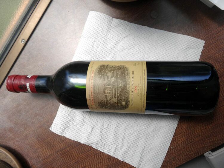 ワイン シャトーラフィットロートシルト （お酒）の商品画像 - 査定依頼日：2025年7月27日 - 最高査定価格：57,000円