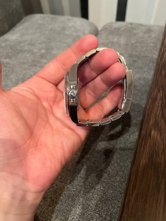 エクスプローラーⅡ ブラック（高級時計）の商品画像 - 査定依頼日：2025年4月13日 - 最高査定価格：1,250,000円