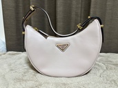 プラダ  （ブランドバッグ）の商品画像 - 査定依頼日：2026年3月1日 - 最高査定価格：150,000円