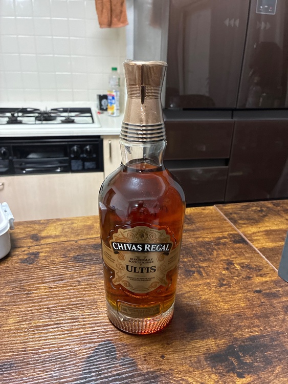 ULTIS（お酒）の商品画像 - 査定依頼日：2026年3月26日 - 最高査定価格：5,000円