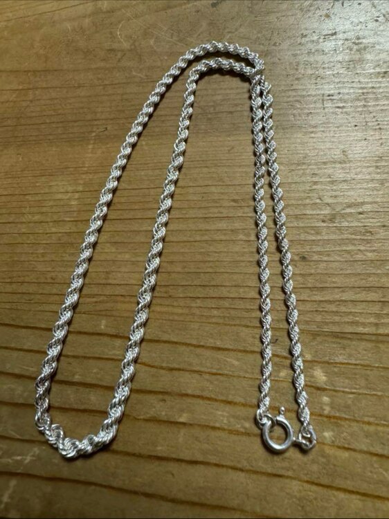 ロープチェーンネックレス（金・貴金属）の商品画像 - 査定依頼日：2025年3月2日 - 最高査定価格：250,000円