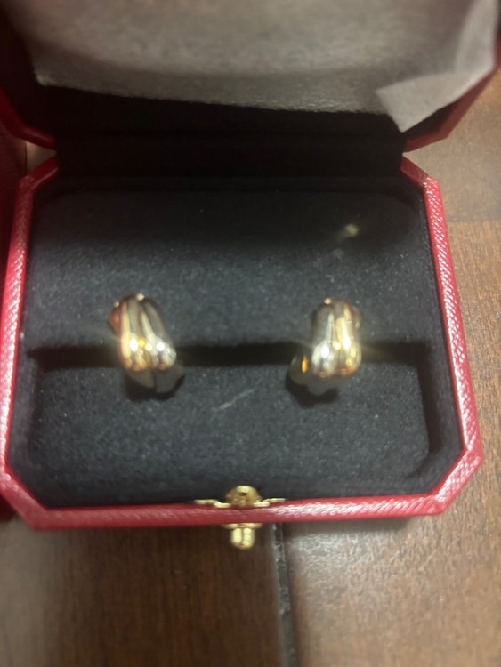 カルティエ　トリニティ　クッション　ピアス（金・貴金属）の商品画像 - 査定依頼日：2026年10月6日 - 最高査定価格：450,000円