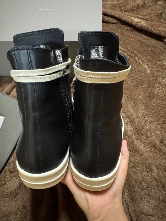 リックオウエンス（古着・ファッション）の商品画像 - 査定依頼日：2025年12月27日 - 最高査定価格：22,000円