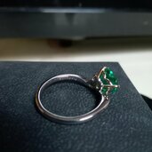 エメラルドリング（宝石）の商品画像 - 査定依頼日：2026年3月10日 - 最高査定価格：250,000円