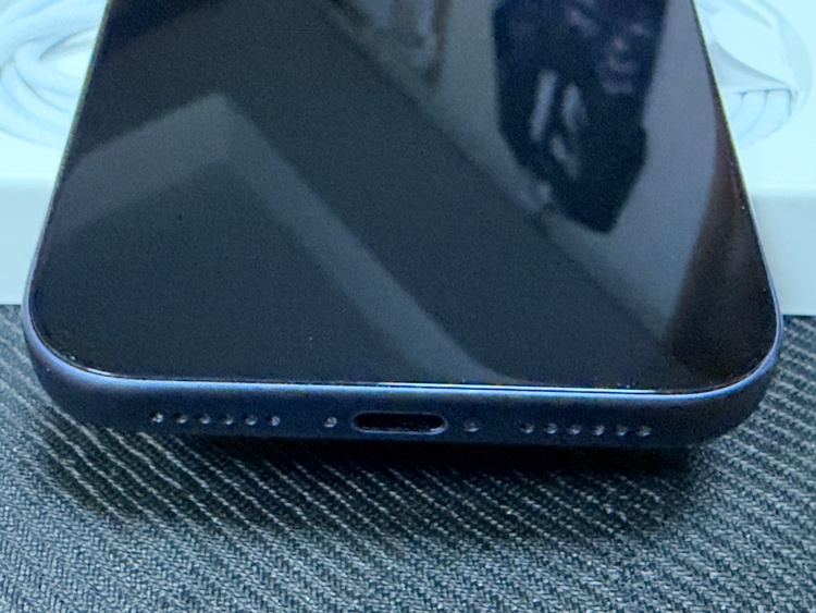 A3525（スマホ）の商品画像 - 査定依頼日：2026年9月19日 - 最高査定価格：167,000円