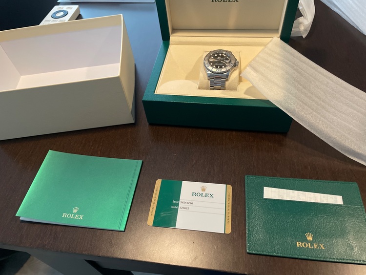 ロレックス ヨットマスター 11662（高級時計）の商品画像 - 査定依頼日：2025年10月28日 - 最高査定価格：1,980,000円