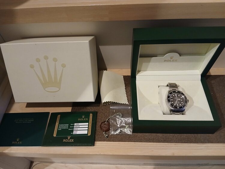 シードゥエラー ディープシー ブラック（高級時計）の商品画像 - 査定依頼日：2026年2月7日 - 最高査定価格：1,450,000円