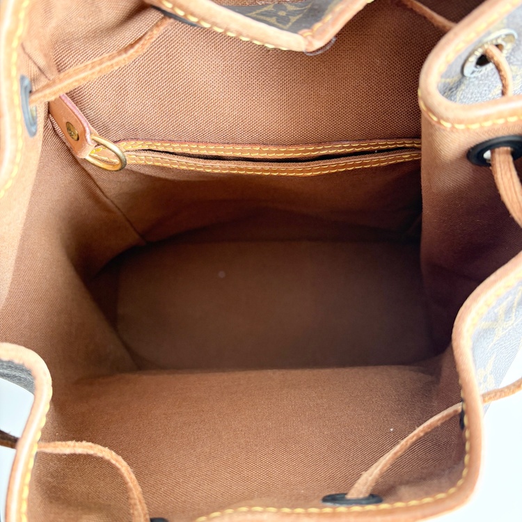 モンスリMM（ブランドバッグ）の商品画像 - 査定依頼日：2026年4月24日 - 最高査定価格：100,000円