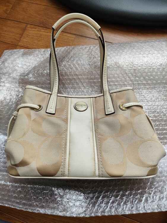 その他 コーチ （ブランドバッグ）の商品画像 - 査定依頼日：2026年4月11日 - 最高査定価格：1,000円