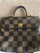 FENDI（ブランドバッグ）の商品画像 - 査定依頼日：2026年3月17日 - 最高査定価格：30,000円