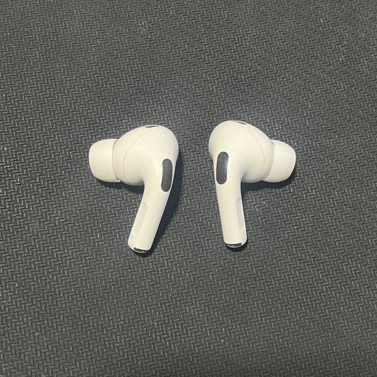 AirPods Pro MTJV3J/A（オーディオ・スピーカー）の商品画像 - 査定依頼日：2025年10月15日 - 最高査定価格：4,000円