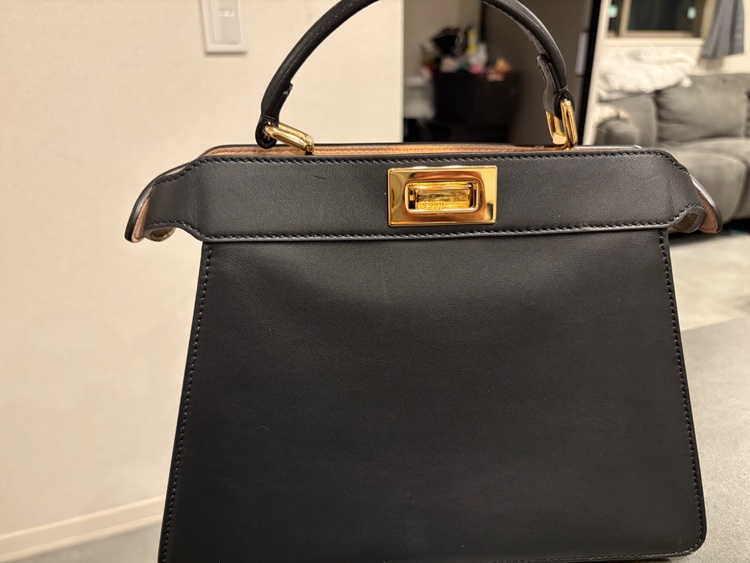 フェンディ  （ブランドバッグ）の商品画像 - 査定依頼日：2026年1月14日 - 最高査定価格：240,000円