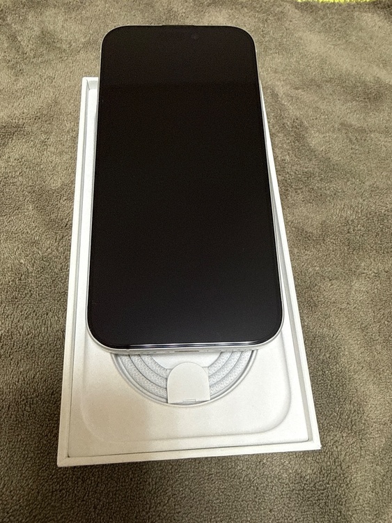 iPhone iPhone 17 256GB SIMフリー（スマホ）の商品画像 - 査定依頼日：2026年10月10日 - 最高査定価格：111,500円