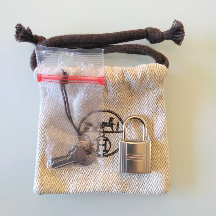 ピコタン（ブランドバッグ）の商品画像 - 査定依頼日：2025年5月27日 - 最高査定価格：500,000円