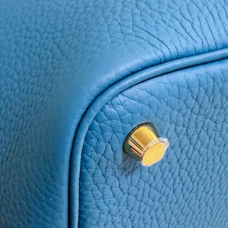 HERMES ピコタンロックPM ニューブルージーン ゴールド金具 G刻印 新品（ブランドバッグ）の商品画像 - 査定依頼日：2026年6月19日 - 最高査定価格：550,000円